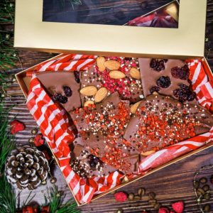 Подарочный набор с ломаным шоколадом “Презент”