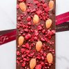 Шоколадная плитка из шоколада ручной работы "ФЬЮР" с добавлением натуральной малины и золотистого обжаренного миндаля.